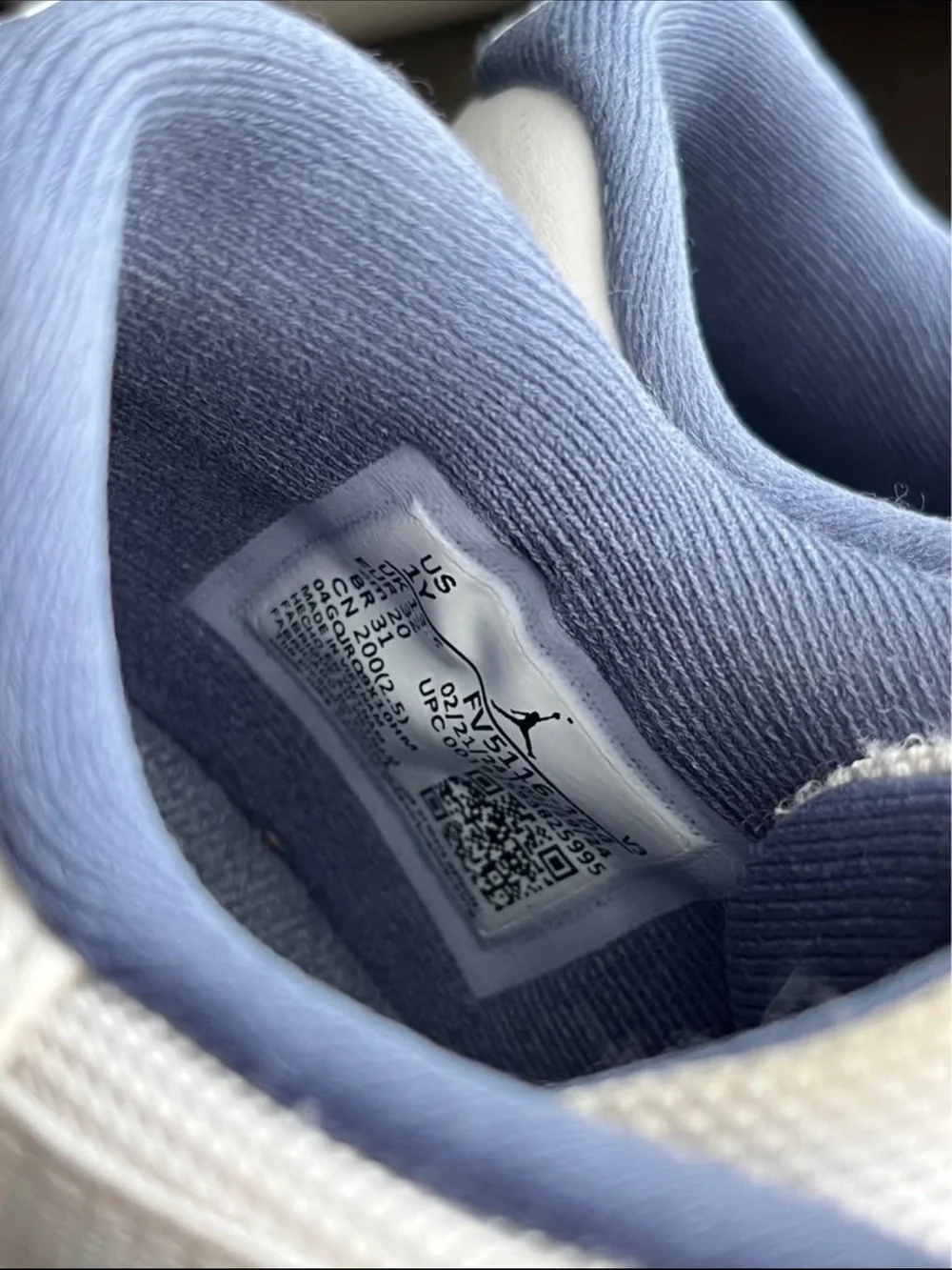 Jordan Kids White and Blue Low-Top Sneakers
